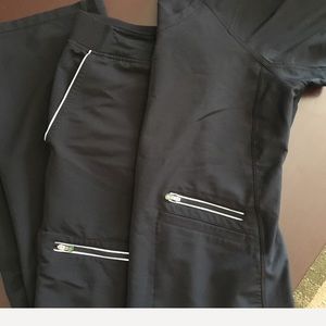 Healing hands 360 pants and top